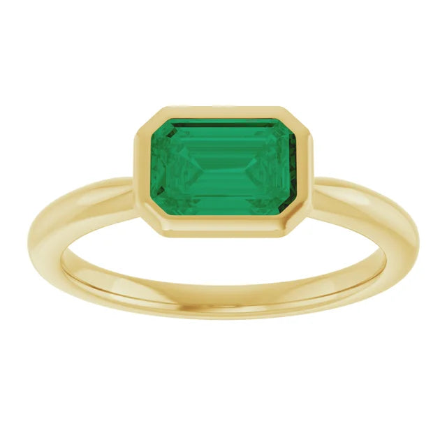 Lab-Grown Emerald Bezel Solitaire Ring in Gold