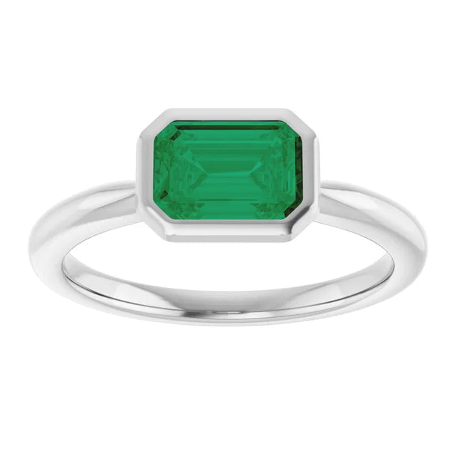 Lab-Grown Emerald Bezel Solitaire Ring in Gold