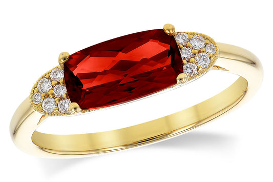 Garnet & Diamond Ring